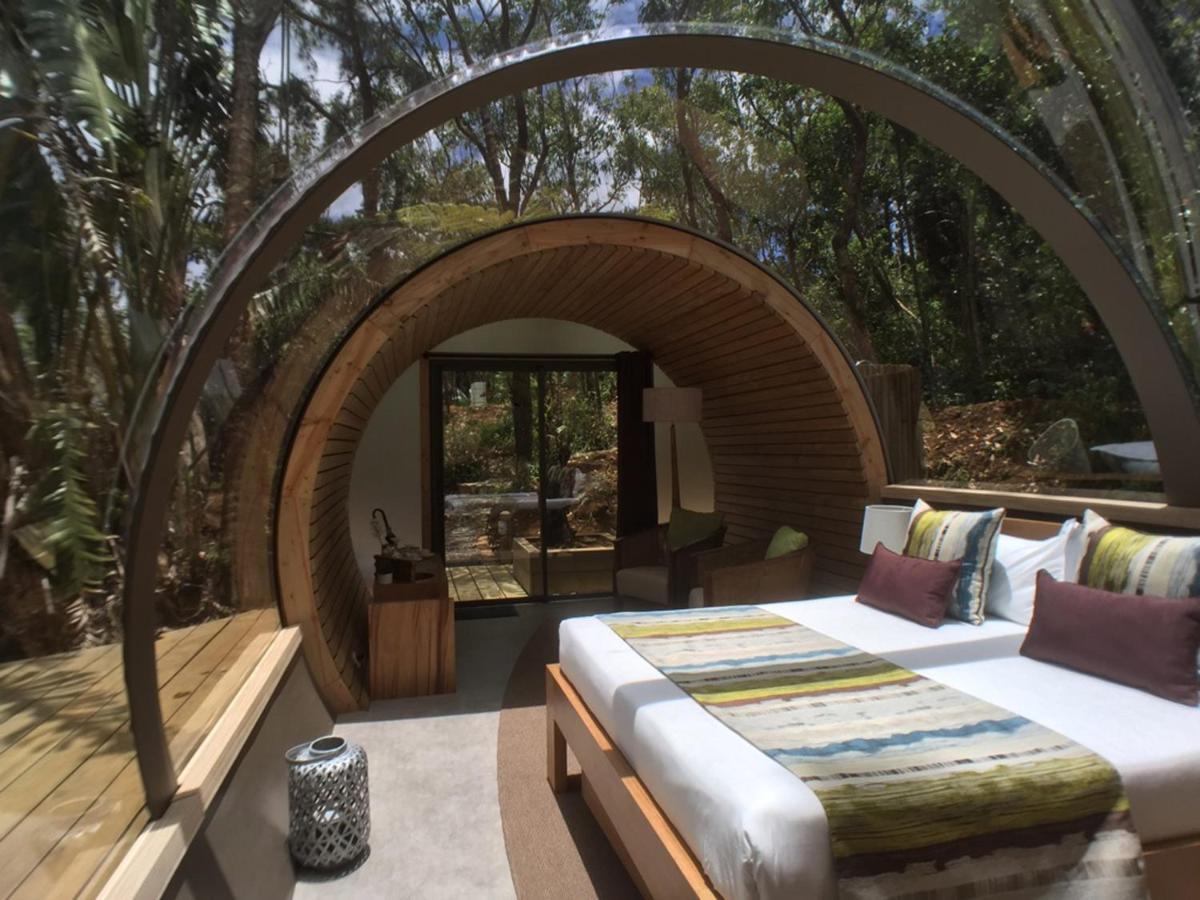Bubble Island Ile aux Cerfs